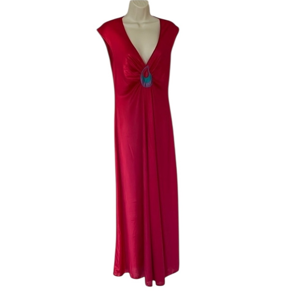 Diane Von Furstenberg DVF pink v-neck nightgown full length high side slit